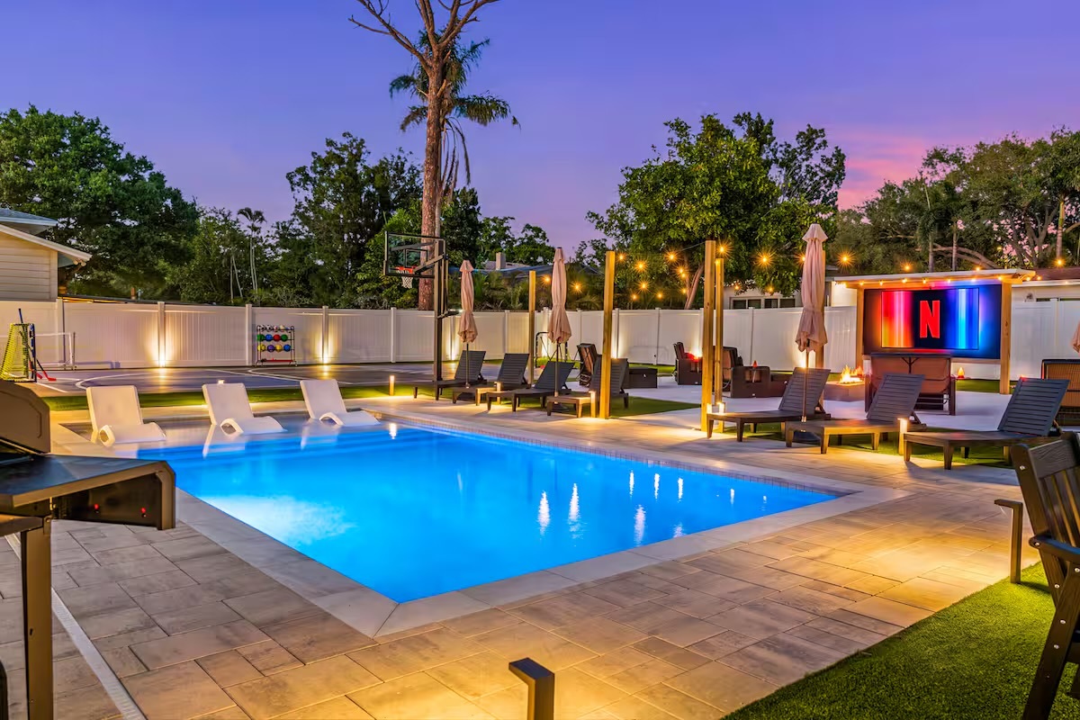 Airbnb Interior Design Services & Packages: Provider Guide photo